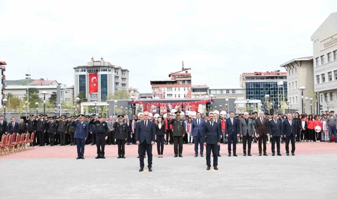 Muş’un düşman işgalinden kurtuluşunun 108. yıl dönümü coşkuyla kutlandı Muş’un düşman işgalinden kurtuluşunun 108. yıl dönümü düzenlenen törenle kutlandı.