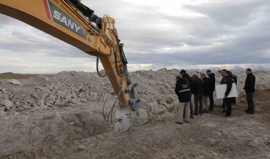 Niğde 2. OSB’de altyapı çalışmaları hızla sürüyor Niğde 2. Organize Sanayi Bölgesi’nde yürütülen altyapı çalışmaları aralıksız devam