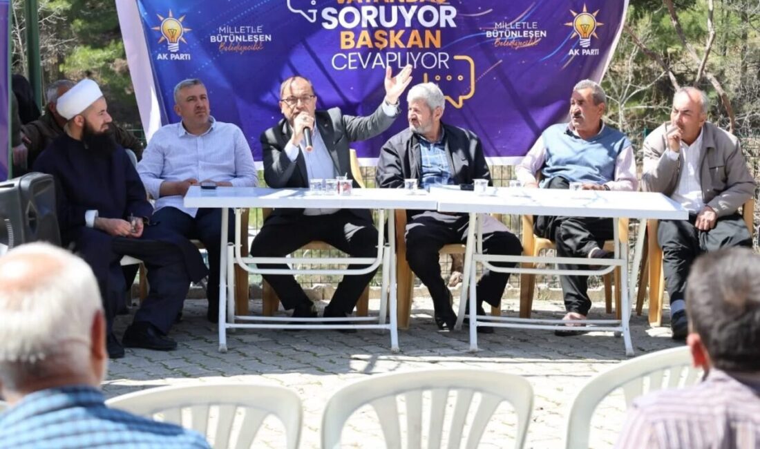 Saimbeyli Belediye Başkanı Dal: “Çalışıyoruz, durmak yok yola devam” Adana’nın Saimbeyli Belediye Başkanı Mahmut Dal, vatandaşlarla bir araya gelerek