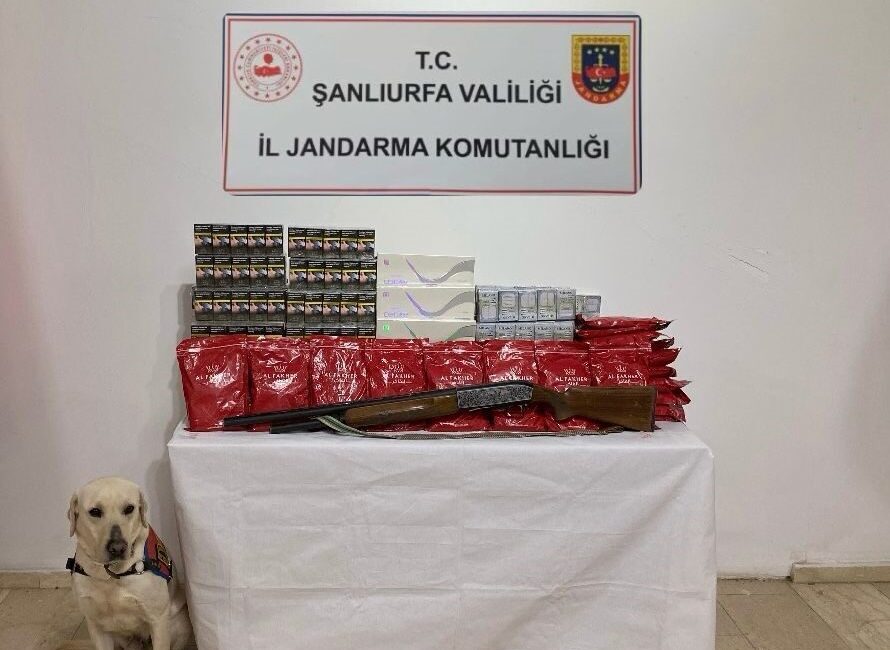Şanlıurfa’da kaçak alkol ve tütün ele geçirildi Şanlıurfa’da jandarma tarafından gerçekleştirilen kaçak alkol ve tütün operasyonlarında çok