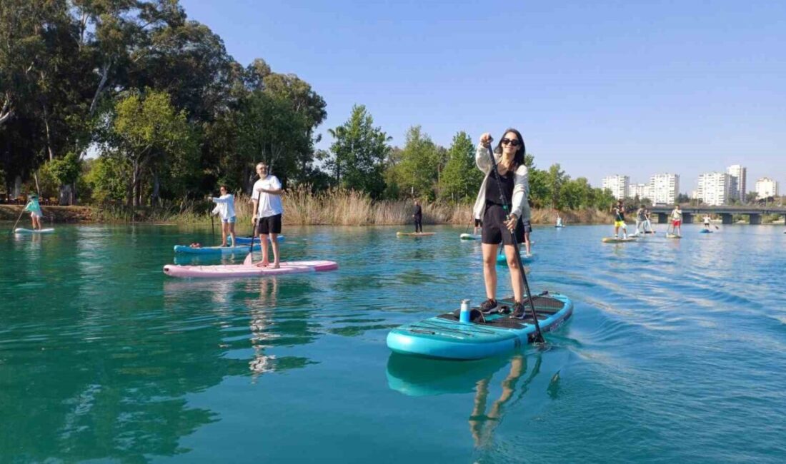 Seyhan Nehri’nde kano keyfi Adana’da hafta sonu vatandaşlar Seyhan Nehri’nde kano keyfi yapıyor. Kent
