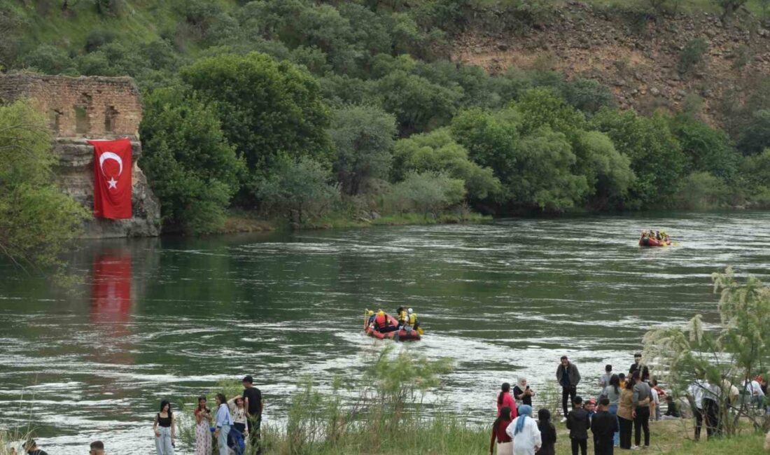 Şırnak’ta “2. Güçlükonak Doğa, Kültür ve Su Sporları Festivali” başladı Şırnak Valiliği ve Güçlükonak Kaymakamlığı tarafından düzenlenen “2. Güçlükonak Doğa,