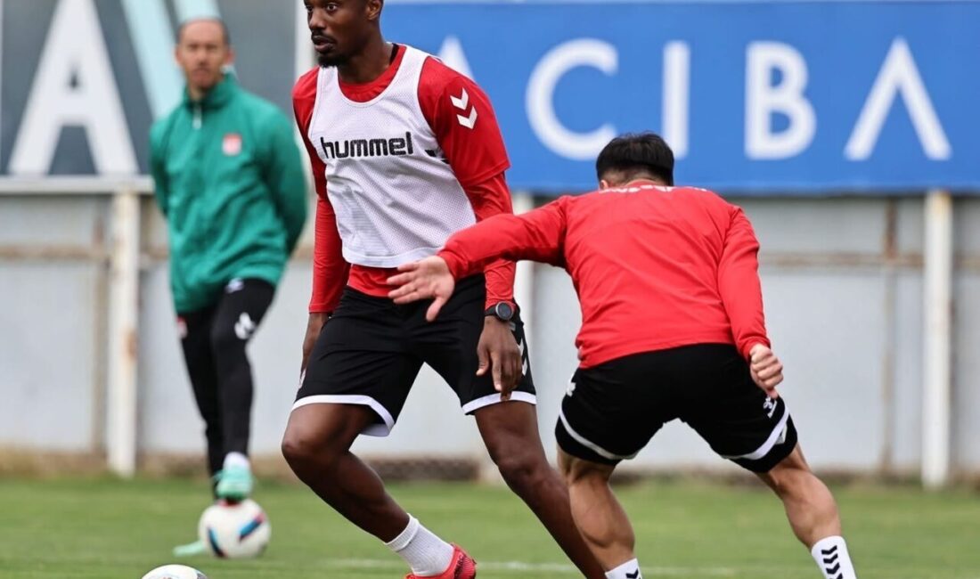 Sivasspor, Antalyaspor maçına iddialı hazırlanıyor Trendyol Süper Lig’in 33. hafta maçında sahasında Antalyaspor ile karşılaşacak