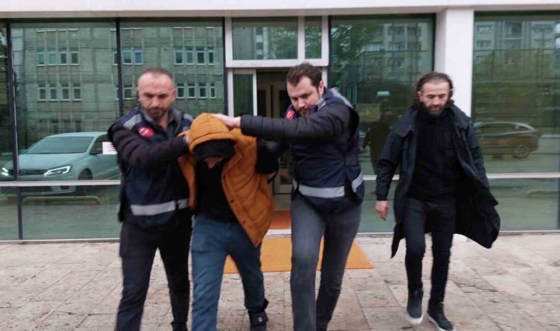 Sokak ortasında karısını öldüren koca tutuklandı Samsun’un Canik ilçesinde boşanma aşamasındaki eşini sokak ortasında öldüren koca