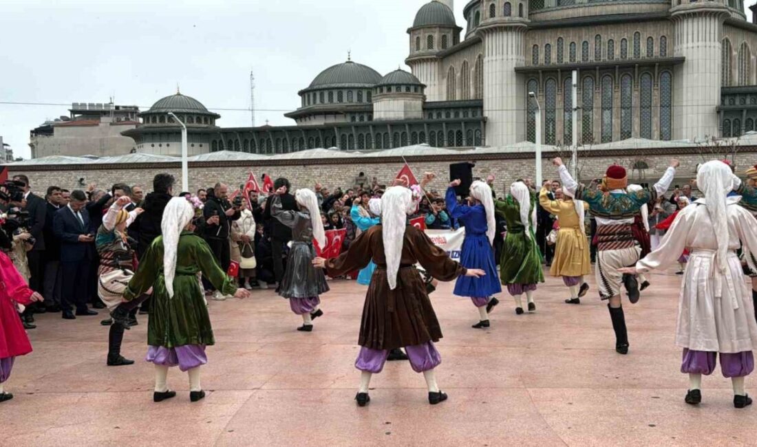 Taksim’de 23 Nisan coşkuyla kutlandı Taksim’de 23 Nisan Ulusal Egemenlik ve Çocuk Bayramı çocuklarla birlikte