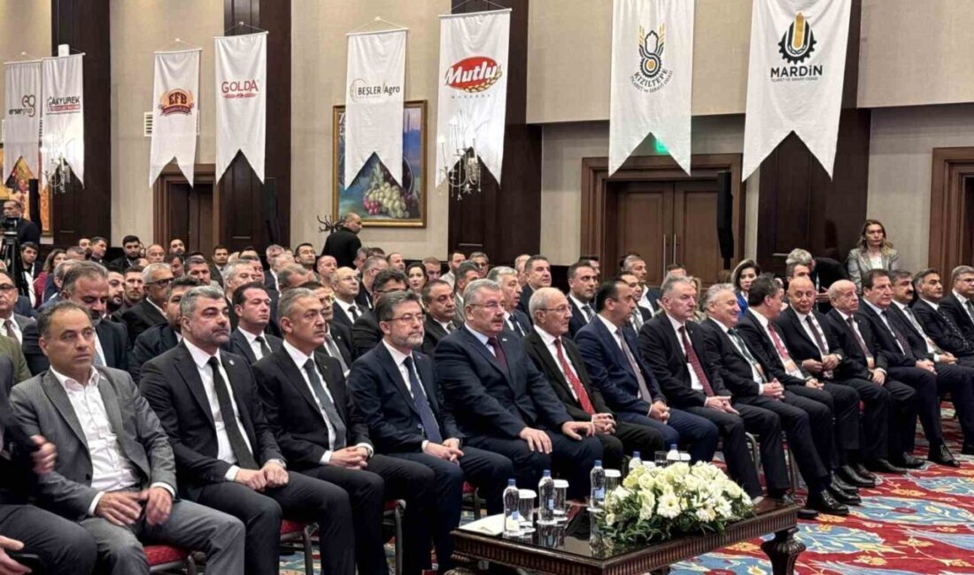 Tarım ve Orman Bakanı İbrahim Yumaklı, Mardin’de ’2025 Hasat Öncesi Hububat Kongresi’ne katıldı Tarım ve Orman Bakanı İbrahim Yumaklı, Mardin’de düzenlenen Ulusal Hububat