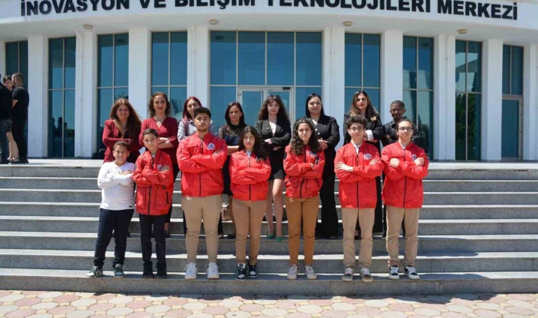 TEKNOFEST’e Yakın Doğu Üniversitesi’nden 5 finalist Yakın Doğu Üniversitesi, TEKNOFEST KKTC 2025 finallerinde Kıbrıs’ı 5 proje