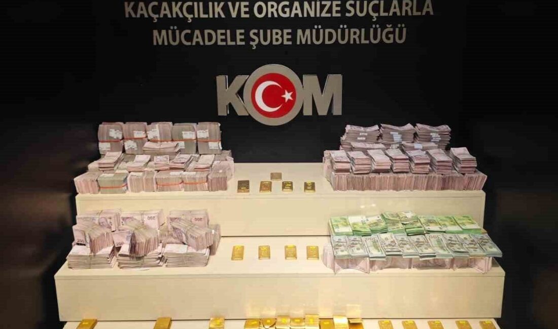 Van’da 66 kilo altın ve suç geliri yüklü miktarda para ele geçirildi Van’da polis ekiplerince yapılan çalışmalar sonucunda gümrük kaçağı 66 kilo