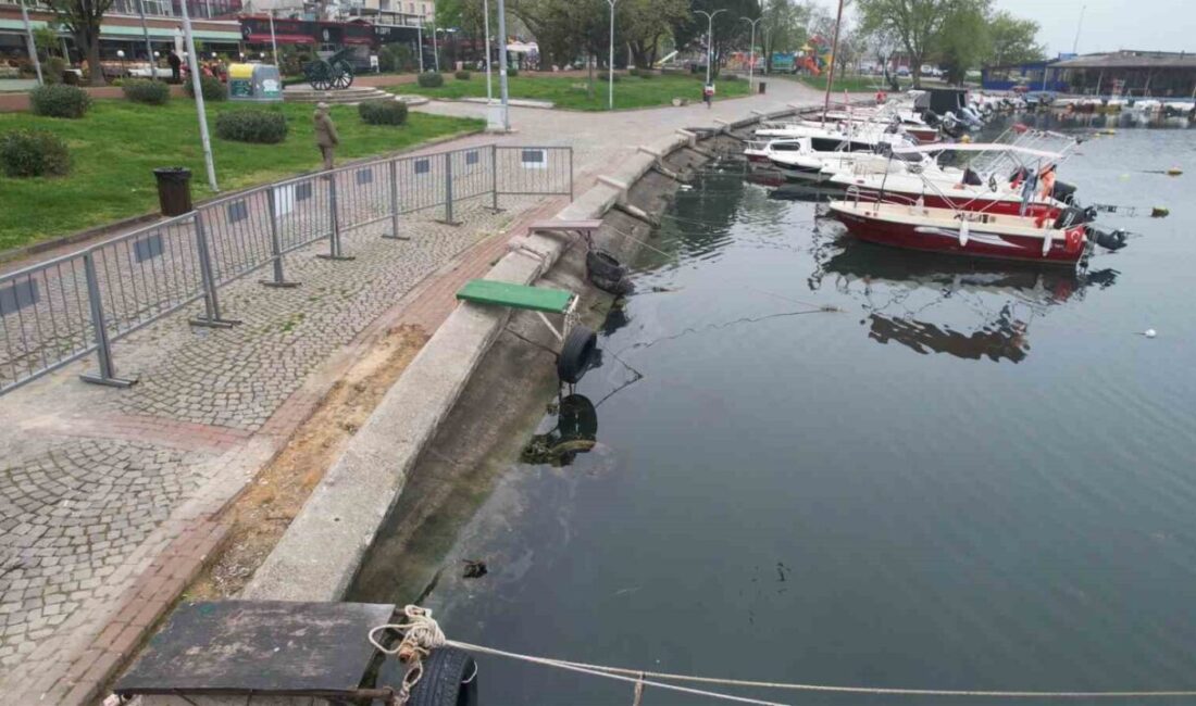 Yalova’da çöken balıkçı barınağı risk taşıyor Yalova Merkez Balıkçı Barınağı’nda uzun yıllardır devam eden ve son