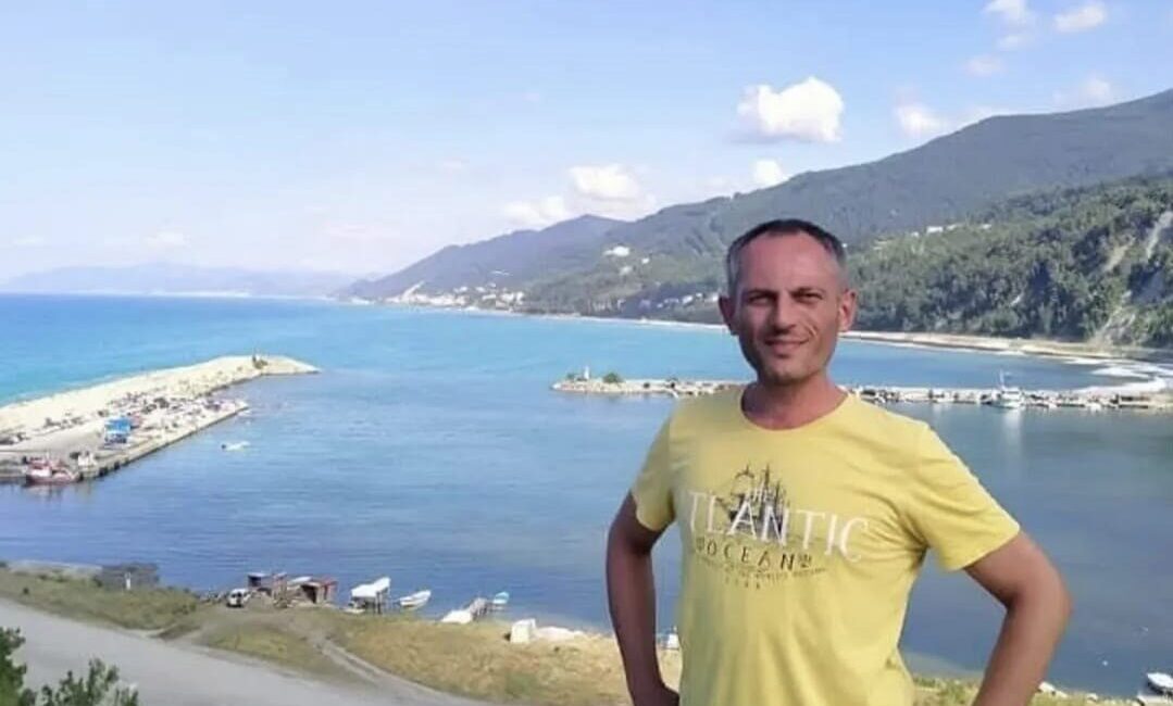 Yumruk atıp yere düşürdükleri kişiye ateş açtılar: 1 ölü Üsküdar’da tartıştığı şahısların yumruk atıp yere düşürdüğü ardından silahla ateş