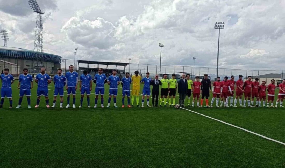 Yurtlig futbol heyecanı başladı YURTLİG Futbol Bölge Finalleri Erzurum’da başladı. 11 il kıyasıya şampiyonluk