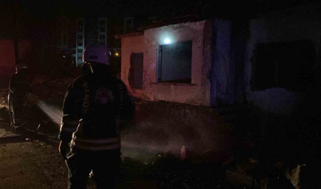 13 katlı binada yangın ihbarına giden itfaiye müstakil metruk evle karşılaştı Konya’da 13 katlı binada yangın ihbarına giden itfaiye ekipleri, müstakil