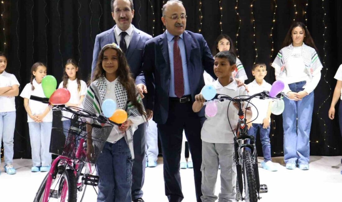 Akşehir’de Roman çocuklara yönelik açılan Kur’an kursu sona erdi Konya’nın Akşehir ilçesinde Roman çocukları yönelik açılan Kur’an kursu dönem