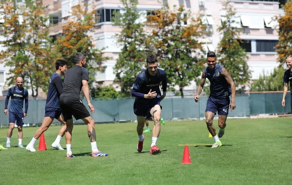 Alanyaspor, Kayserispor maçı hazırlıklarını tamamladı Corendon Alanyaspor, Trendyol Süper Lig’in 34. haftasında evinde karşılaşacağı Kayserispor