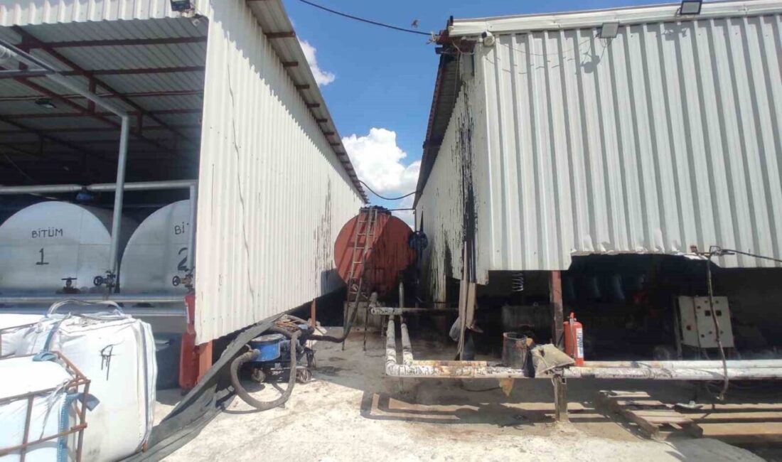 Asfalt üretim tesisinde kaçak akaryakıt üretimi: 1 gözaltı Adana’da asfalt üretim tesisinde üretilen kaçak 25 bin litre akaryakıt