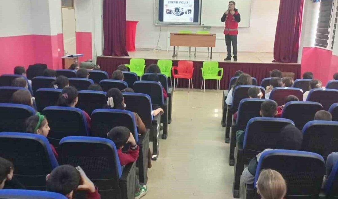 Bandırma emniyeti öğrenciler için sahada 490 noktada denetim Bandırma İlçe Emniyet Müdürlüğü ekipleri, 1-30 Nisan tarihleri arasında öğrencilerin