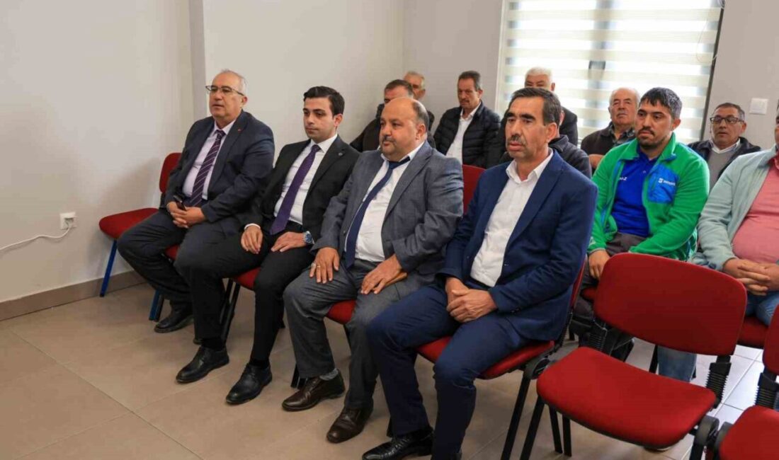 Başkan Arslan, Otobüsçüler ve Minibüsçüler Kooperatifi Genel Kuruluna katıldı Çameli Belediye Başkanı Cengiz Arslan Çameli Otobüsçü ve Minibüsçüler Motorlu