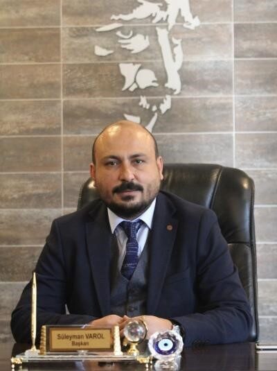 Başkan Varol: “Annelerimiz dünyanın en kutsal görevini üstlenen, en değerli varlığımızdır” Makina Mühendisleri Odası Kayseri Şube Başkanı Süleyman Varol, Anneler Günü