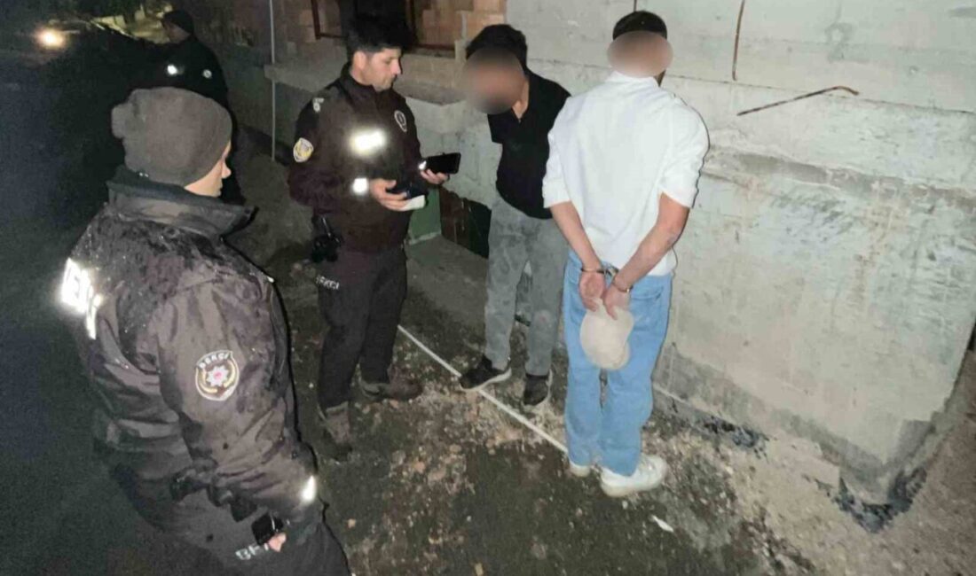 Bekçilerin dikkati sayesinde hırsızlık yapan şahıslar yakalandı Adıyaman’da, yapımı devam eden inşaattan kablo çalmaya çalışan 2 şahıs