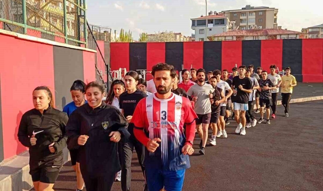 BESYO ve POMEM’in ücretsiz kurslarına yoğun ilgi Van’da spora ve sporcuya yönelik çalışmalarını sürdüren Van Büyükşehir Belediyesi,
