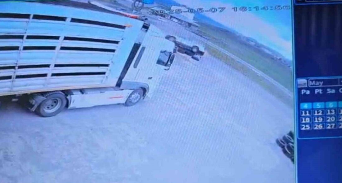 Bingöl’de iki araç çarpıştı: 2’si ağır 7 yaralı Bingöl’ün Karlıova ilçesinde iki aracın çarpışması sonucu meydana gelen trafik