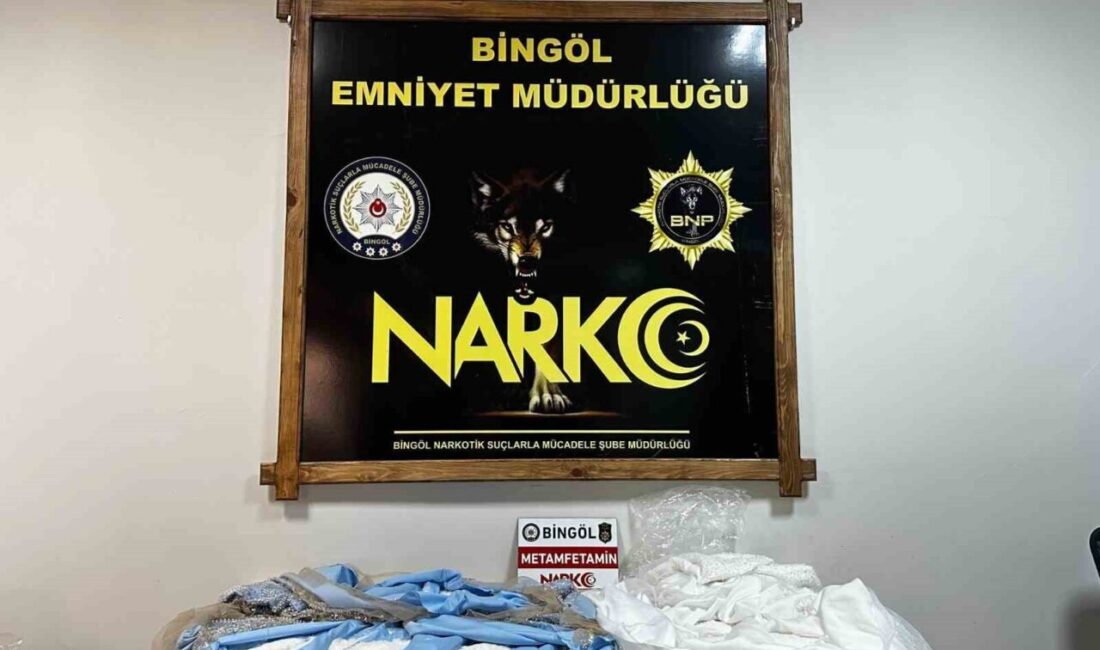 Bingöl’de uyuşturucu operasyonu: 7 şahıs tutuklandı Bingöl’de polis ekiplerince düzenlenen uyuşturucu operasyonunda 1 kilo 993,49 gram