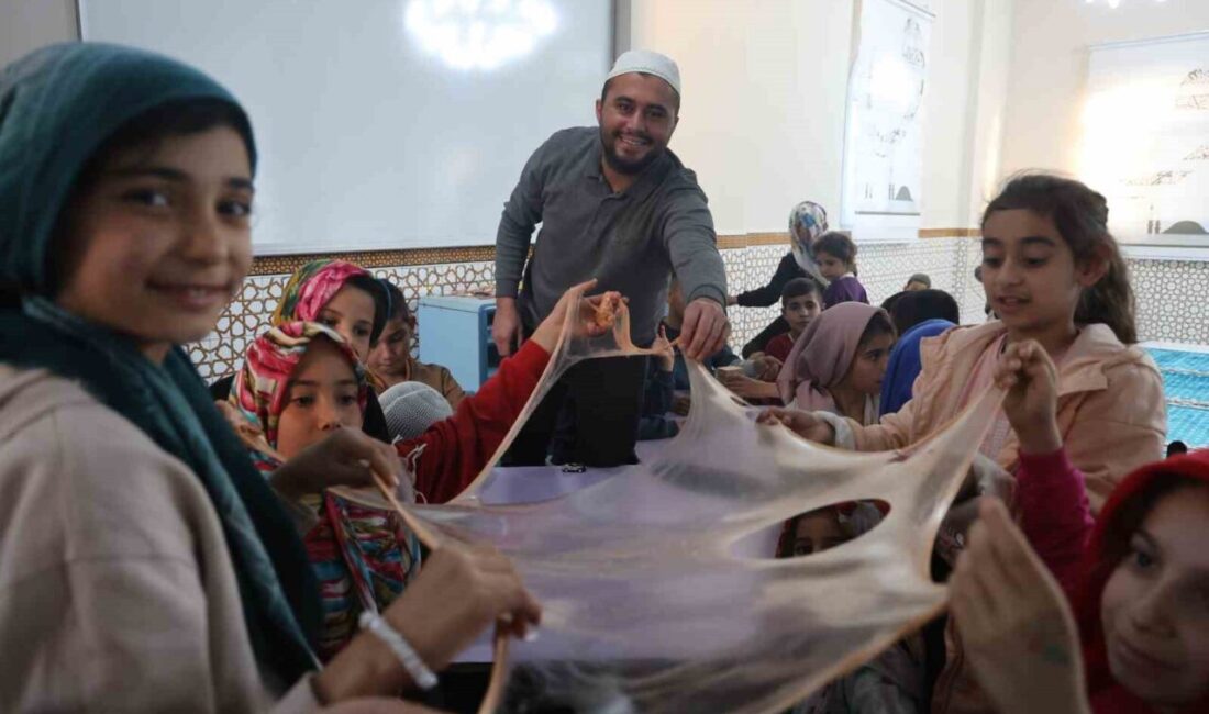 Camiyi çocuklara sevdiren imam, çocuk cemaati sayısını 4’den 100’e çıkarttı Hatay’da görev yaptığı camide hayata geçirdiği projelerle çocuklara camiyi sevdiren