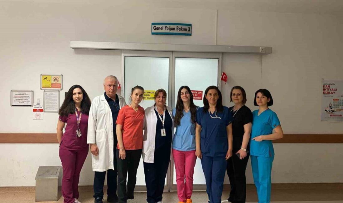 Çanakkale’de organlarıyla 3 kişiye umut oldu Çanakkale’de beyin ölümü gerçekleşen hastanın organları 3 kişiye umut oldu.