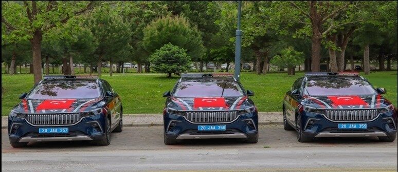 Denizli İl Jandarma Komutanlığı envanterine 3 adet TOGG eklendi Denizli İl Jandarma Komutanlığı envanterine 3 adet TOGG eklendi. Jandarma