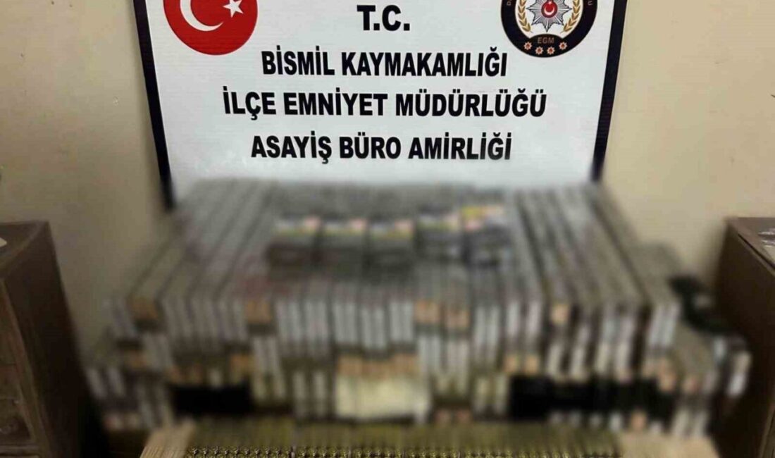Diyarbakır’da 360 paket bandrolsuz tütün mamülleri ve 400 adet tabanca fişeği ele geçirildi Diyarbakır’ın Bismil ilçesinde 360 paket bandrolsüz tütün mamülleri ve 400