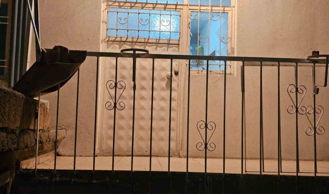 Diyarbakır’da 5 gündür haber alınamayan şahıs evde ölü bulundu Diyarbakır’ın Ergani ilçesinde 5 gündür haber alınamayan şahıs, evde ölü