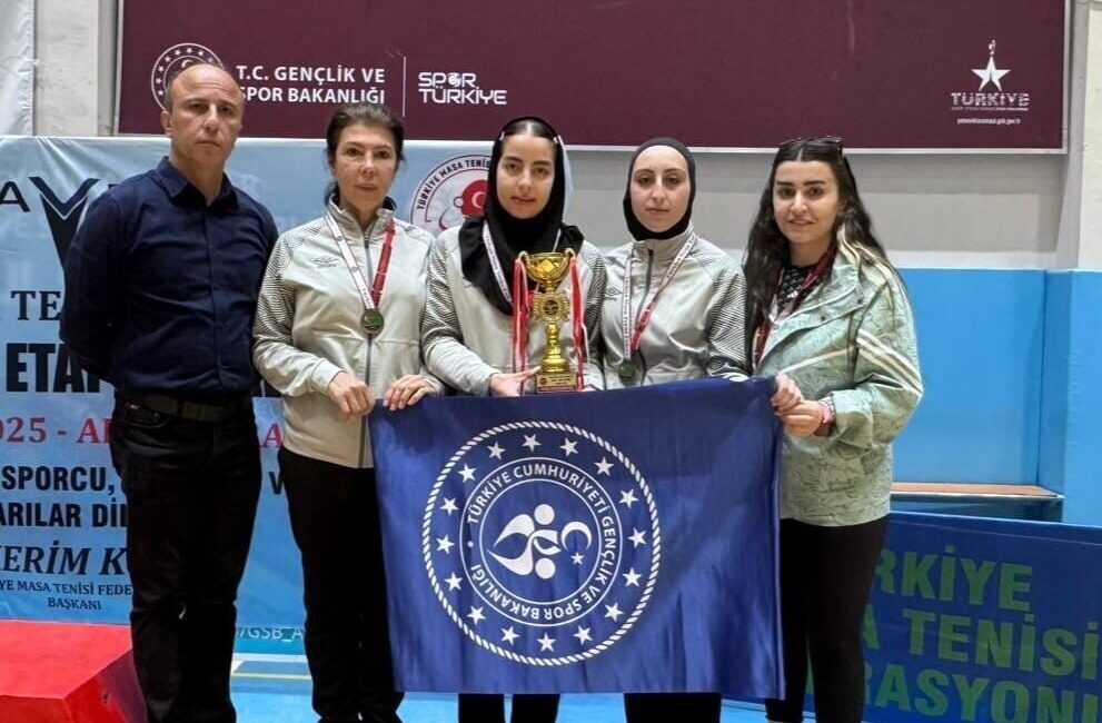 Elazığ masa tenisinde 1. Lige yükseldi Afyonkarahisar’da düzenlenen Türkiye Kadınlar Masa Tenisi 2. Lig 3. etap