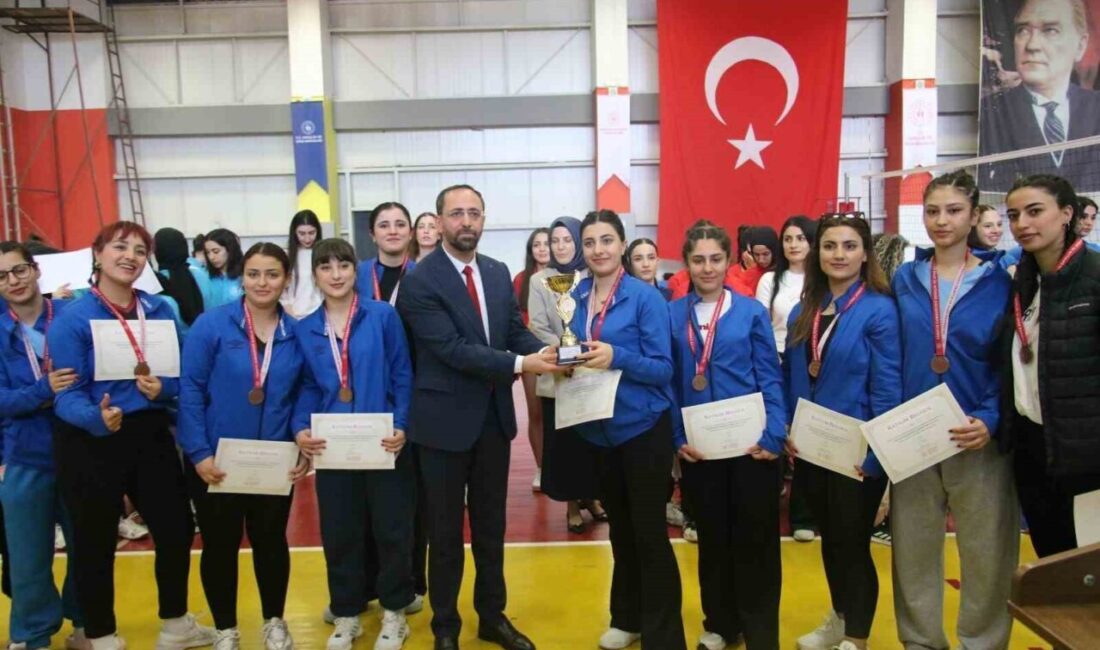 Elazığ takımları Yurtligde göz doldurdu Gençlik ve Spor Bakanlığına bağlı Elazığ GSB yurtları, sadece barınma