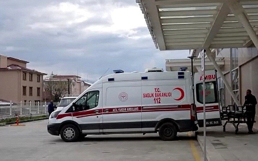 Erzincan’da trafik kazası: 1 ölü Erzincan’da otomobil ile motosikletin çarpışması sonucu meydana gelen trafik kazasında