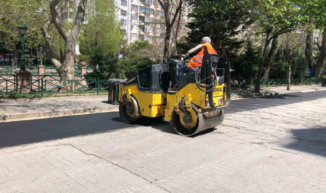 Eskişehir Adalar’da bisiklet yolu çalışmaları hız kesmeden sürüyor Eskişehir Büyükşehir Belediyesi, Adalar bölgesinde bisiklet yolu çalışmalarına devam ediyor.