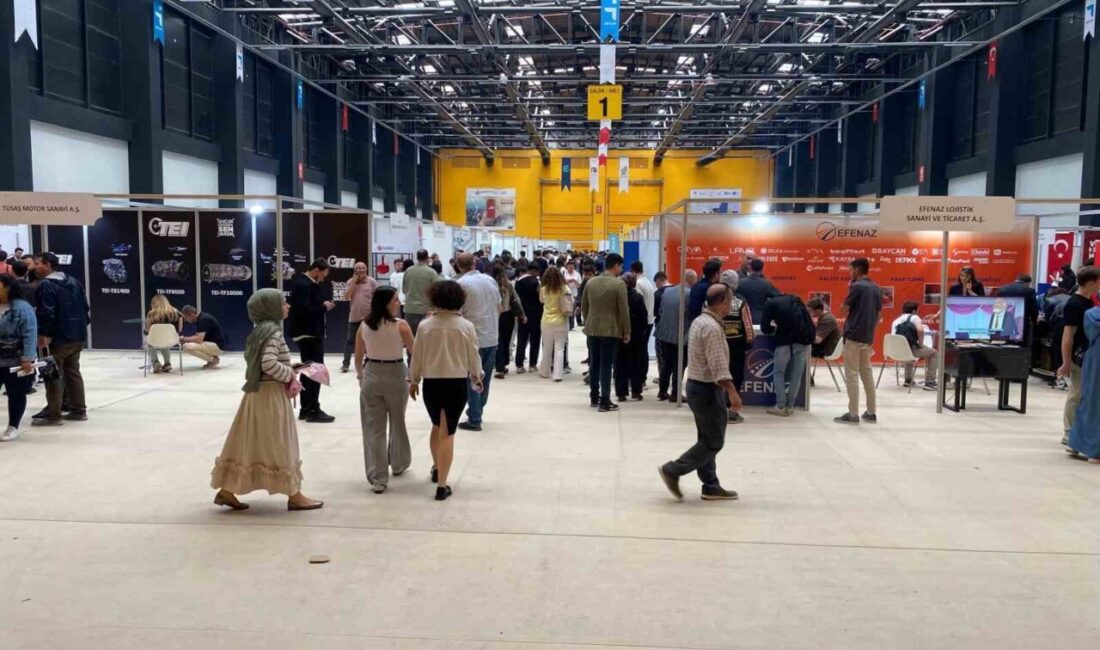 Eskişehir’de 2025 METİF Fuarı başladı Eskişehir’de düzenlenen 2025 METİF Fuarı, öğrenci ve işverenleri bir araya