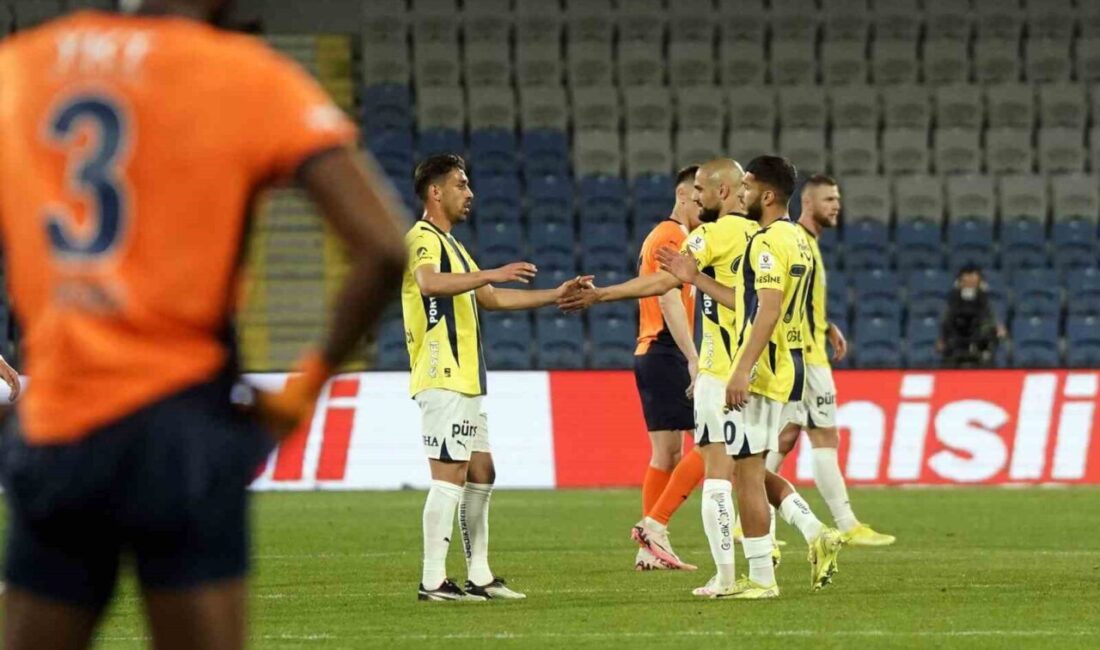 Fenerbahçe, Başakşehir’e karşı üst üste 7. maçını kazandı Fenerbahçe, Trendyol Süper Lig’de Başakşehir’i mağlup ederek rakibine karşı üst