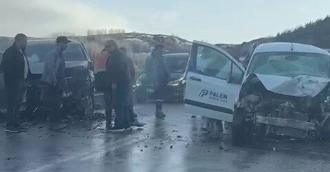 İspir’de trafik kazası: 4 yaralı Erzurum’un İspir ilçesinde meydana gelen trafik kazasında 4 kişi yaralandı.