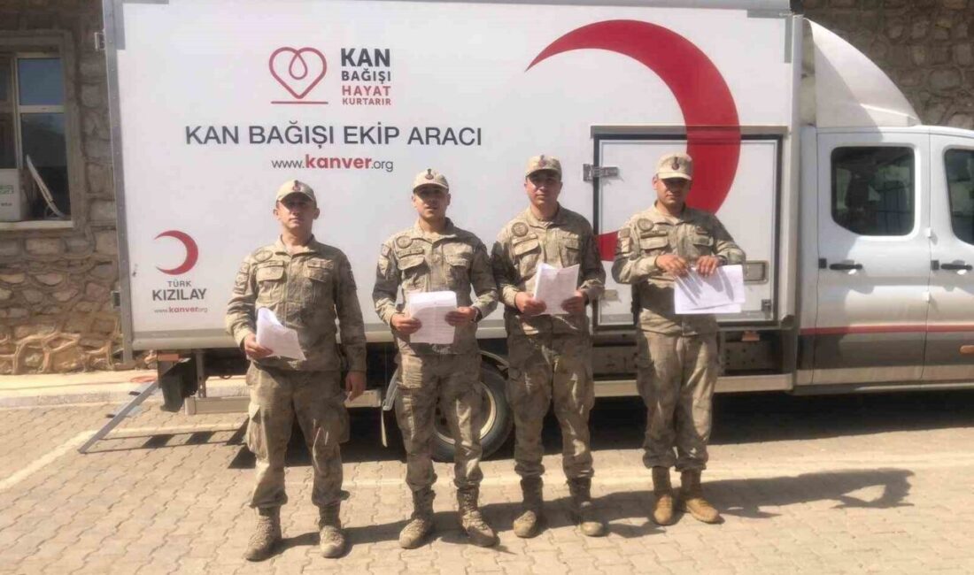 Jandarmadan kan bağışı Hakkari İl Jandarma Komutanlığı personeli kan bağışında bulundu. Jandarma tarafından