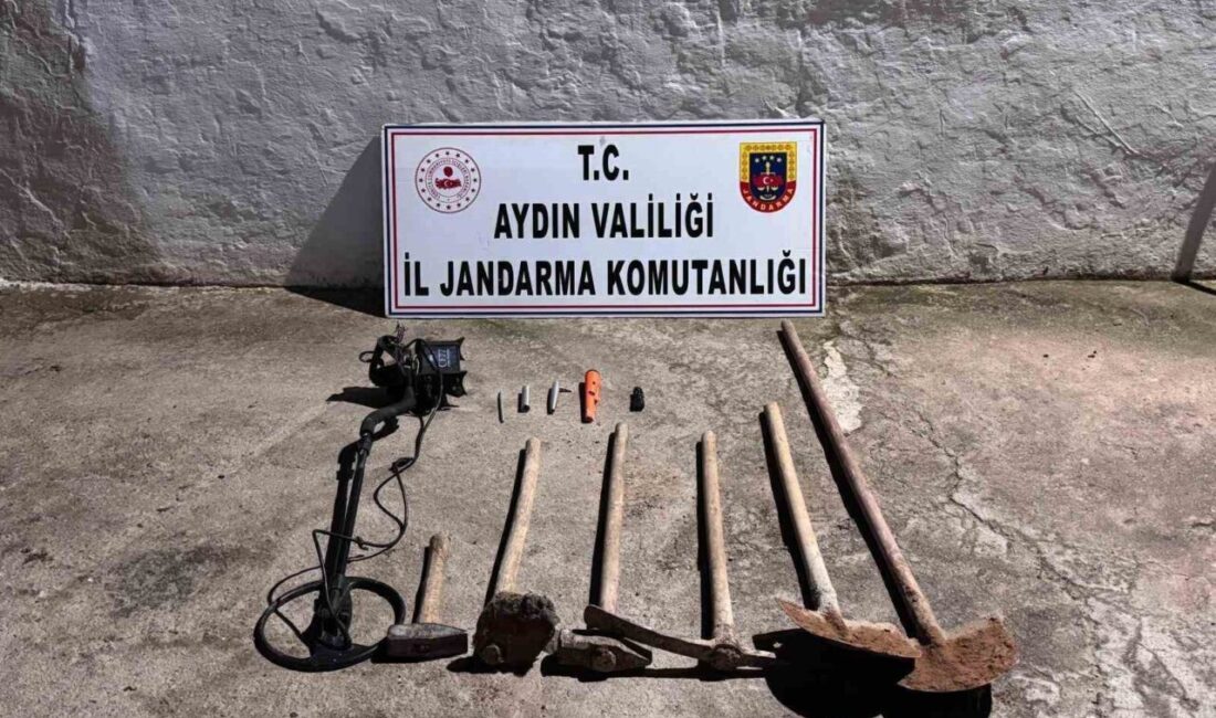 Kaçak kazı yaparken suçüstü yakalandılar Aydın’ın Didim ilçesinde tarihi eser bulmak amacıyla kaçak kazı yapan