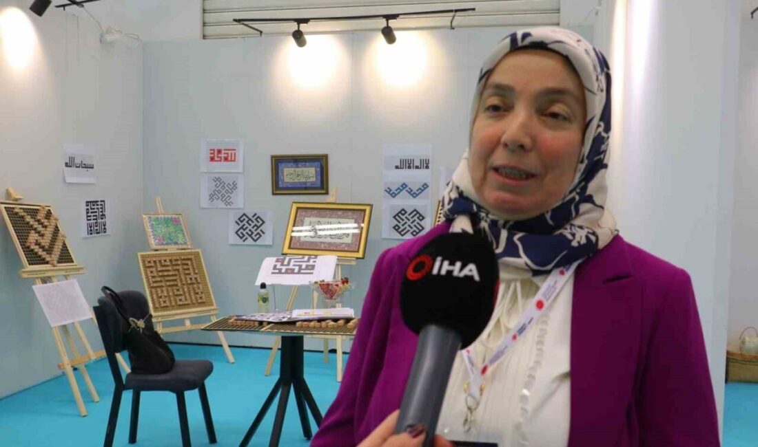 Kağıt üzerine yaptığı Kufi sanatını ahşap küplere döktü Öğretmen Selma Nacar, yıllarca kağıt üzerine yaptığı Kufi sanatına yeni