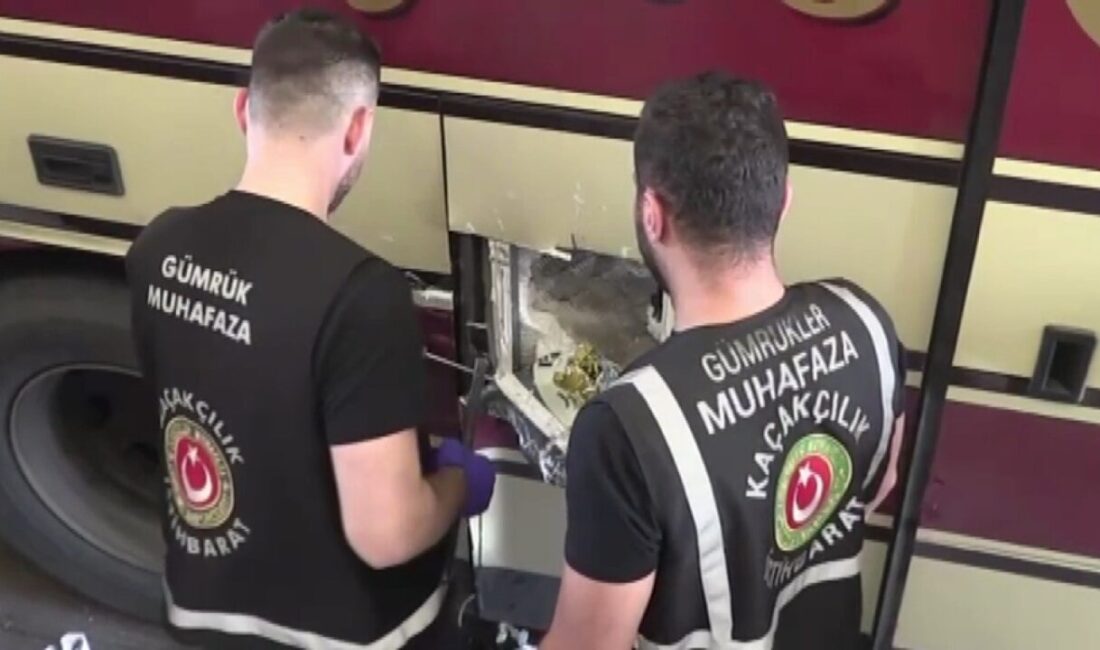 Kapıkule Sınır Kapısı’nda bir otobüste 87 kilo 752 gram uyuşturucu ele geçirildi Türkiye’ye giriş yapmak üzere Kapıkule Sınır Kapısı’na giriş yapan bir