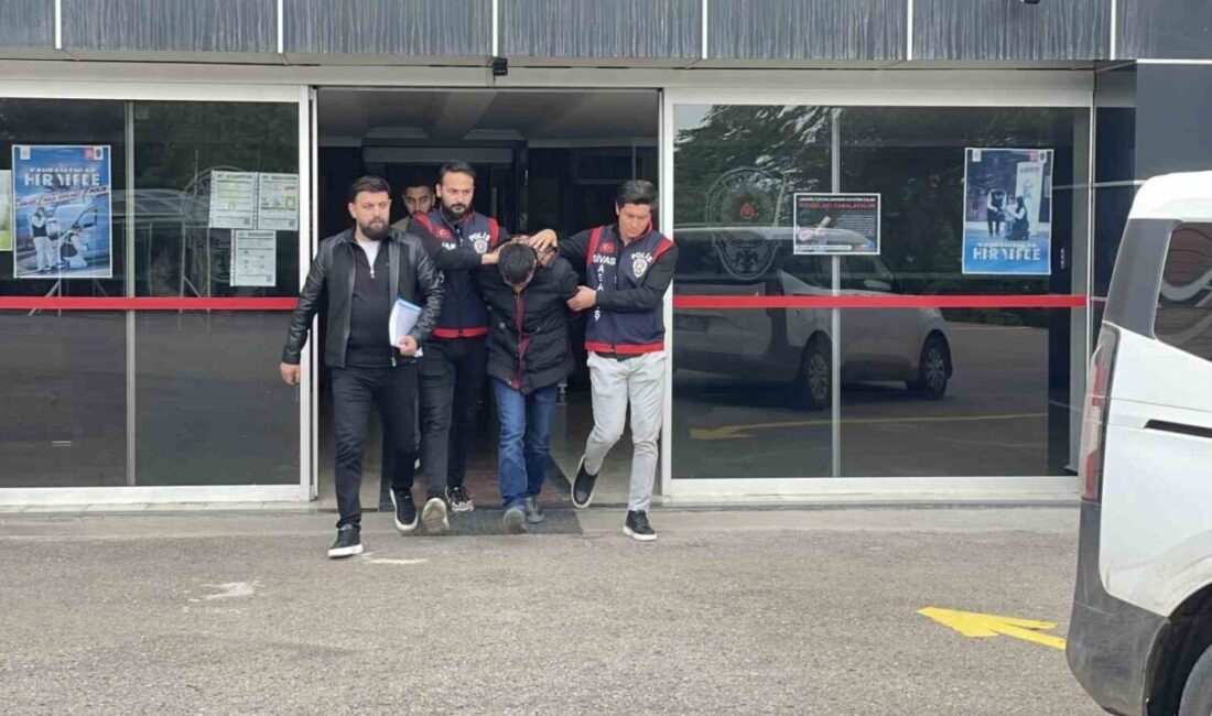 Kardeşlerin katil zanlısı, polis ifadesinde susma hakkını kullandı Sivas’ta boğazları kesilerek öldürülen iki kardeşin cinayet zanlısı emniyet işlemlerinin