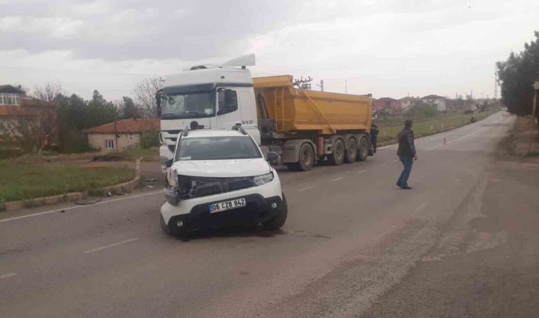 Kırıkkale’de otomobil ile hafriyat kamyonu çarpıştı: 1 yaralı Kırıkkale’nin Delice ilçesinde otomobil ile hafriyat kamyonunun çarpıştığı kazada 1
