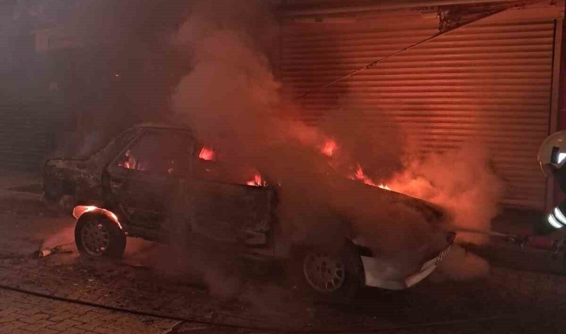 Konya’da 4 araç kundaklandı Konya’nın Ereğli ilçesinde bir gecede farklı adreslerde park halinde bulunan
