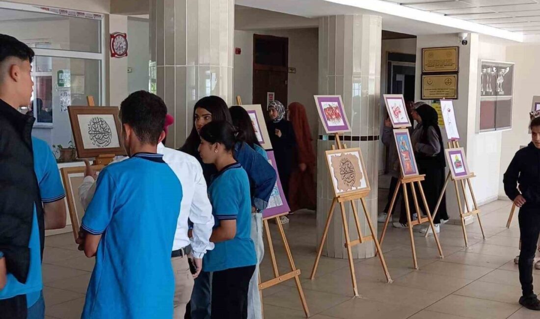 Kozluk Kız Anadolu İmam Hatip Lisesinde sanat ve farkındalık sergisi Batman’ın Kozluk Kız Anadolu İmam Hatip Lisesinde, öğrencilerin sanatsal yeteneklerini