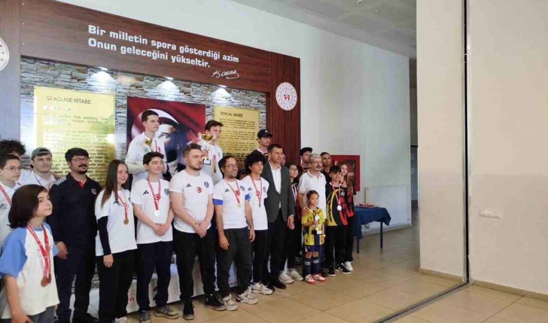 Kulüpler Satranç Şampiyonası Tekirdağ İl Birinciliği Çorlu’da düzenlendi Kulüpler Satranç Şampiyonası Tekirdağ İl Birinciliği müsabakaları Çorlu Çok Amaçlı