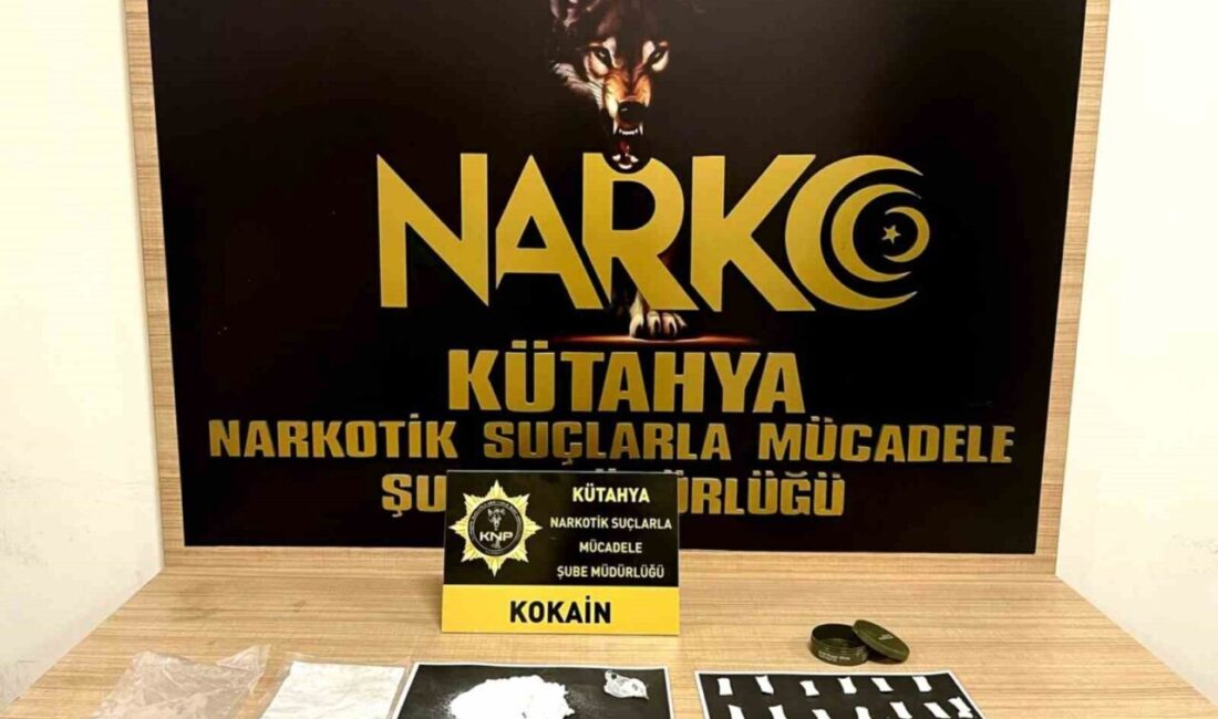 Kütahya’da uyuşturucu operasyonu, 2 kişi tutuklandı Kütahya’da polis tarafından gerçekleştirilen operasyonda gözaltına alınan 2 şüpheli çıkarıldığı