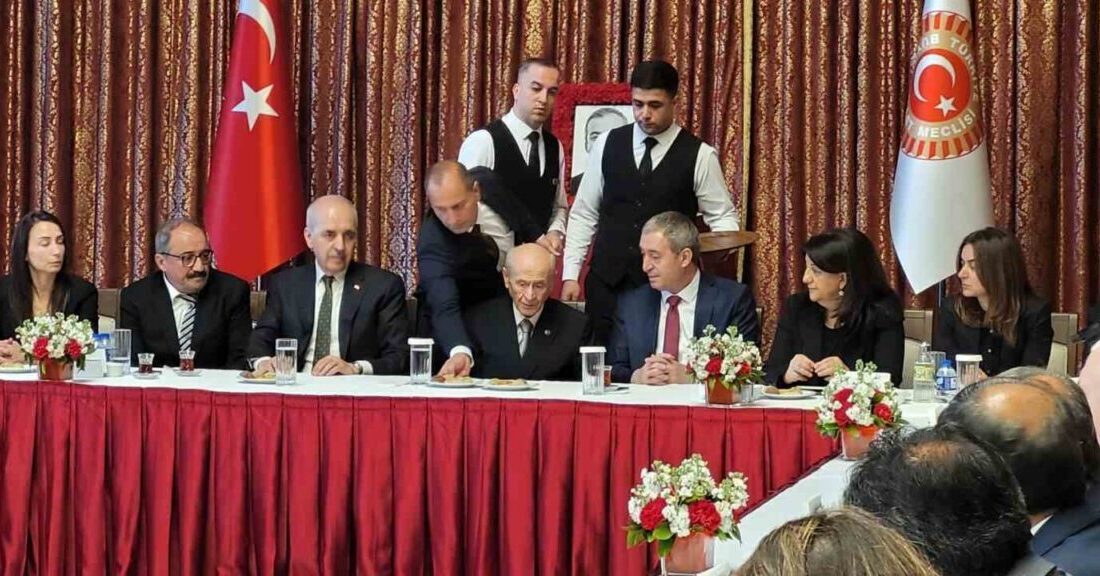 MHP Lideri Bahçeli, TBMM’de Sırrı Süreyya Önder için düzenlenen anma programına katıldı TBMM Tören Salonu’nda vefat eden eski İstanbul Milletvekili ve TBMM