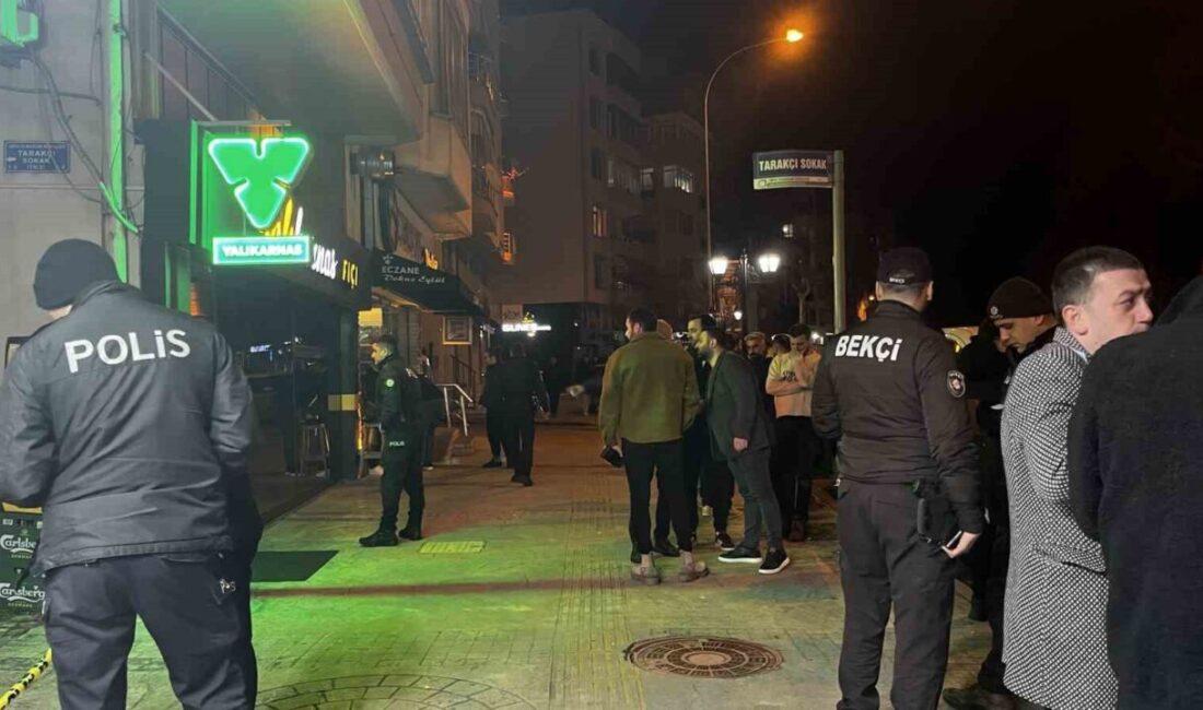 Ordu’da eğlence mekanında silahlı saldırı: 1 ağır yaralı Ordu’nun Ünye ilçesinde eğlence mekanında silahlı saldırıya uğrayan bir kişi